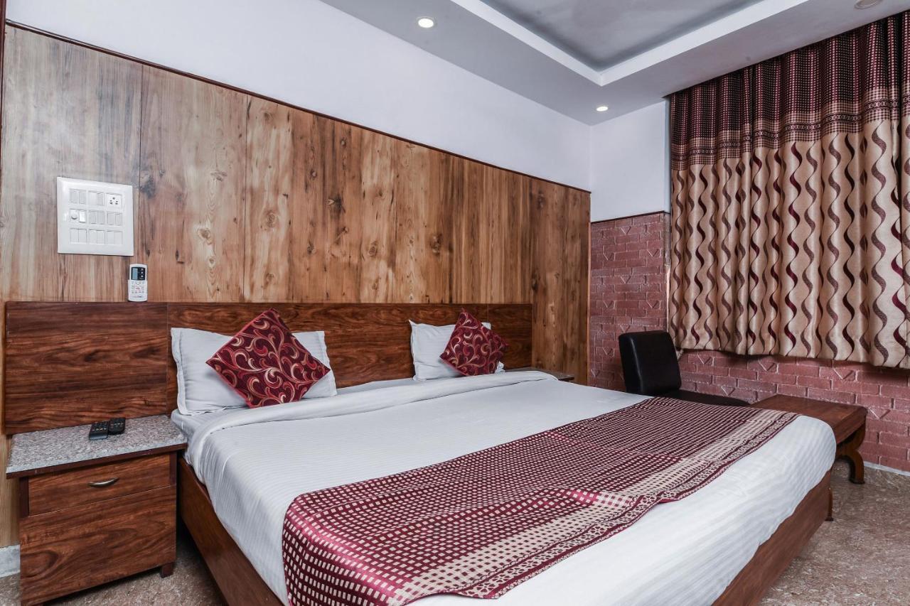 Hotel Dream Palace Laxmi Nagar New Delhi Exteriör bild